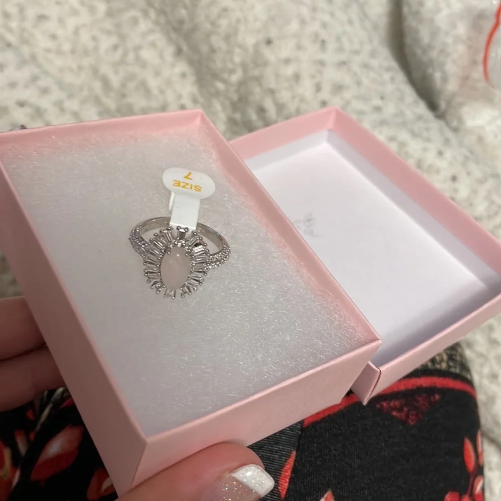 Bomb Party Genuine Rose Quartz Ring Size 7 - Picture 5 of 5